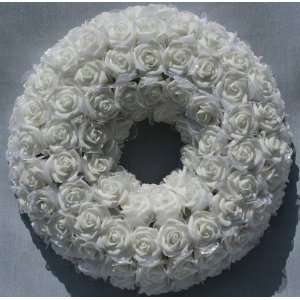  10 White Artificial Mini Roses Wreath/Candle Ring: Home 