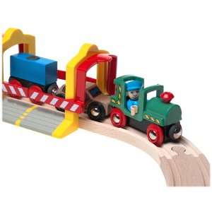  BRIO® Bahn Oval mit Schranken Toys & Games