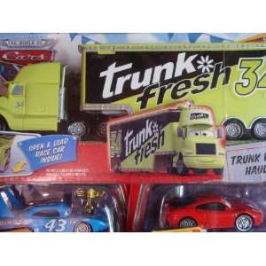 Disney Pixar Pack Trunk Fresh Hauler With Chase Cars Piston Cup King 