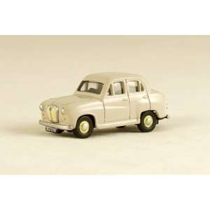  Classix Em76853 Austin A35 4 Door Saloon Beige