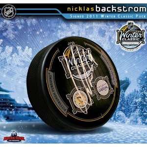  Nicklas Backstrom Autographed Puck   2011 Winter Classic 