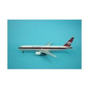   British Aerospace BAe 146 200 Aer Lingus Model Airplane Toys & Games