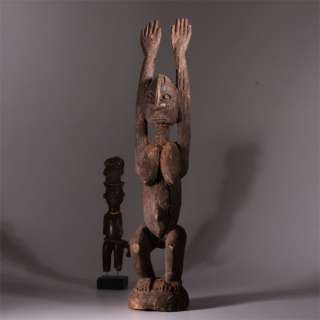 5260 Fine old Dogon ancestor figure with reised arms  