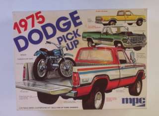 1975 Dodge 4x4 Truck 7509 MPC 1:25 w Yamaha Dirt Bike Pickup Model Kit 