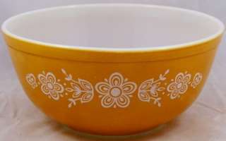 Pyrex Mixing Bowl Butterfly Gold 2Qt Orange Flowers Vtg  