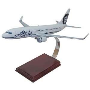  Scale Model   Alaska Airlines B 737 800 Model Toys 