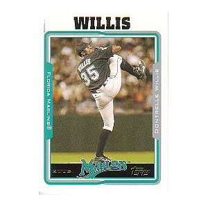  Dontrelle Willis 2005 Topps MLB Card #395 (Florida Marlins 