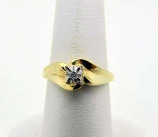 BEAUTIFUL 10k Yellow GOLD LADIES RING WITH A Genuine DIAMOND Casual 