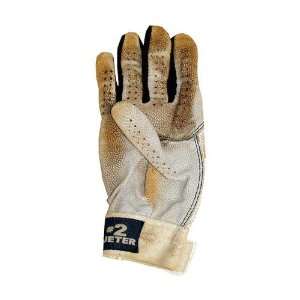   New York Yankees 2009 Game Used Batting Glove: Sports Collectibles