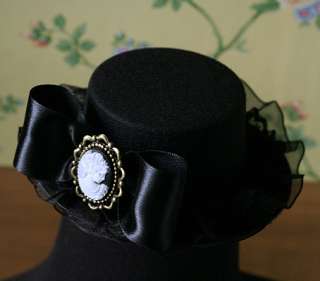 b15: Moulin Rouge Burlesque Mini Top Hat Fascinator Gothic black satin 