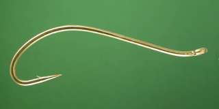 This Daiichi fly fishing hook has a York bend, up eye, 3X long curved 