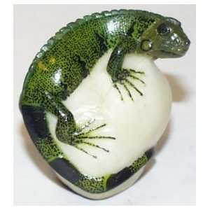  Iguana ~ Tagua Carving