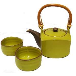  Japanese Tea Pot and Tea Cups Set in Yellow   3 Pieces 