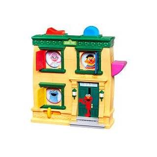  Sesame Street Elmo Talking Pop up Pals Toy: Explore 