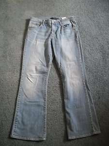 Womens Levis Demi Curve Classic Boot Cut Jeans Size 31/12  