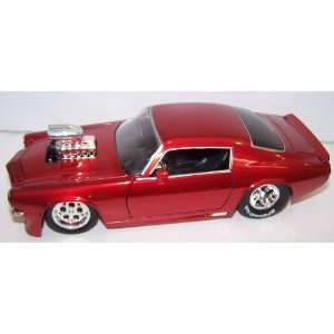   Muscle with Blown Engine 1971 Chevy Camaro in Color Red: Toys & Games