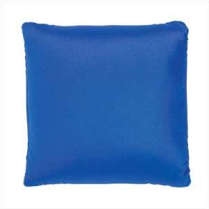  SQUISHY SQUARE PILLOW