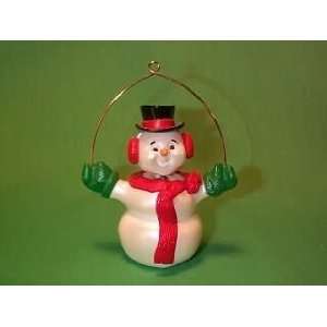  Wiggly Snowman 1989 hallmark ornament: Home & Kitchen