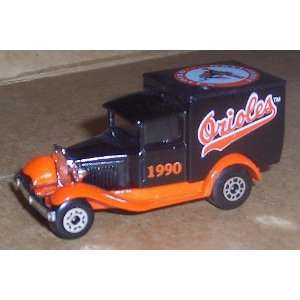  Baltimore Orioles 1990 MLB Diecast Ford Model A Truck 1/64 