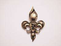 Vintage Gold Tone Fleur de LIs Shield Brooch 6185  