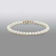 Childs 5.5 Pearl Bracelet. 14K Yellow Gold 