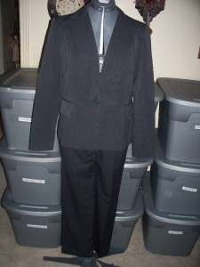 BLACK WITH GRAY PINSTRIPES JACKET & PANT SUIT SMALL  