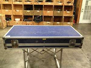 USED SOUNDCRAFT SPIRIT MONITOR 2 32X12 MONITOR CONSOLE WITH SPLITTER 