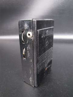 Vintage Motorola Eight Transistor Pocket Radio XP42EE  
