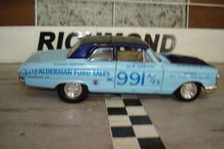   Bob Martin 1964 Thunderbolt Custom Built 1/24th Die Cast Car  