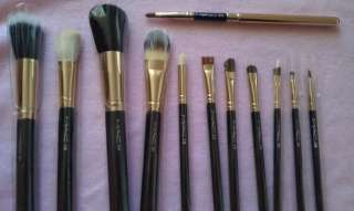MAC 12 Pieces Cosmetics Makeup Brushes Brush Kit Set  
