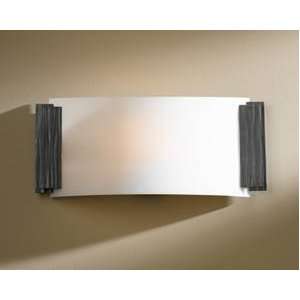  20 6753   Hubbardton Forge   One Light Wall Sconce