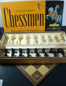 Vintage Lowes Tournament Chess Chessmen Plastic Chess Set w 