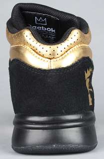 Reebok The Reebok Pump Omni Lite Affiliart X Basquiat Sneaker in Gold 