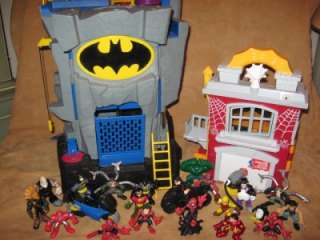 IMAGINEXT Large Lot BATMAN Batcave Spiderman SUPER HEROES w 21 Figures 