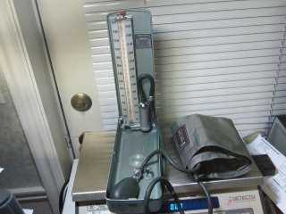   BAUM Mercurial Sphygmomanometer   Mercury Blood Pressure Device  