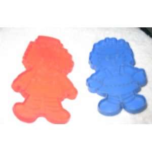    Raggedy Ann and Raggedy Andy Cookie Cutters 