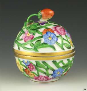 HEREND HUNGARIAN HAND PAINTED PORCELAIN STRAWBERRY BOX  