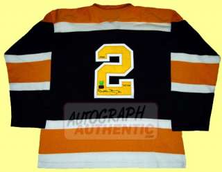 COLLECTABLE SIGNED BOBBY ORR LTD ED. OSHAWA GENERALS JERSEY